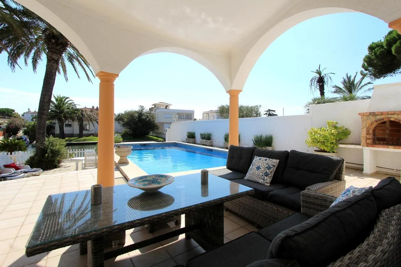 Leon Inmo Villa Carla - 12209 Empuriabrava Spanyolország