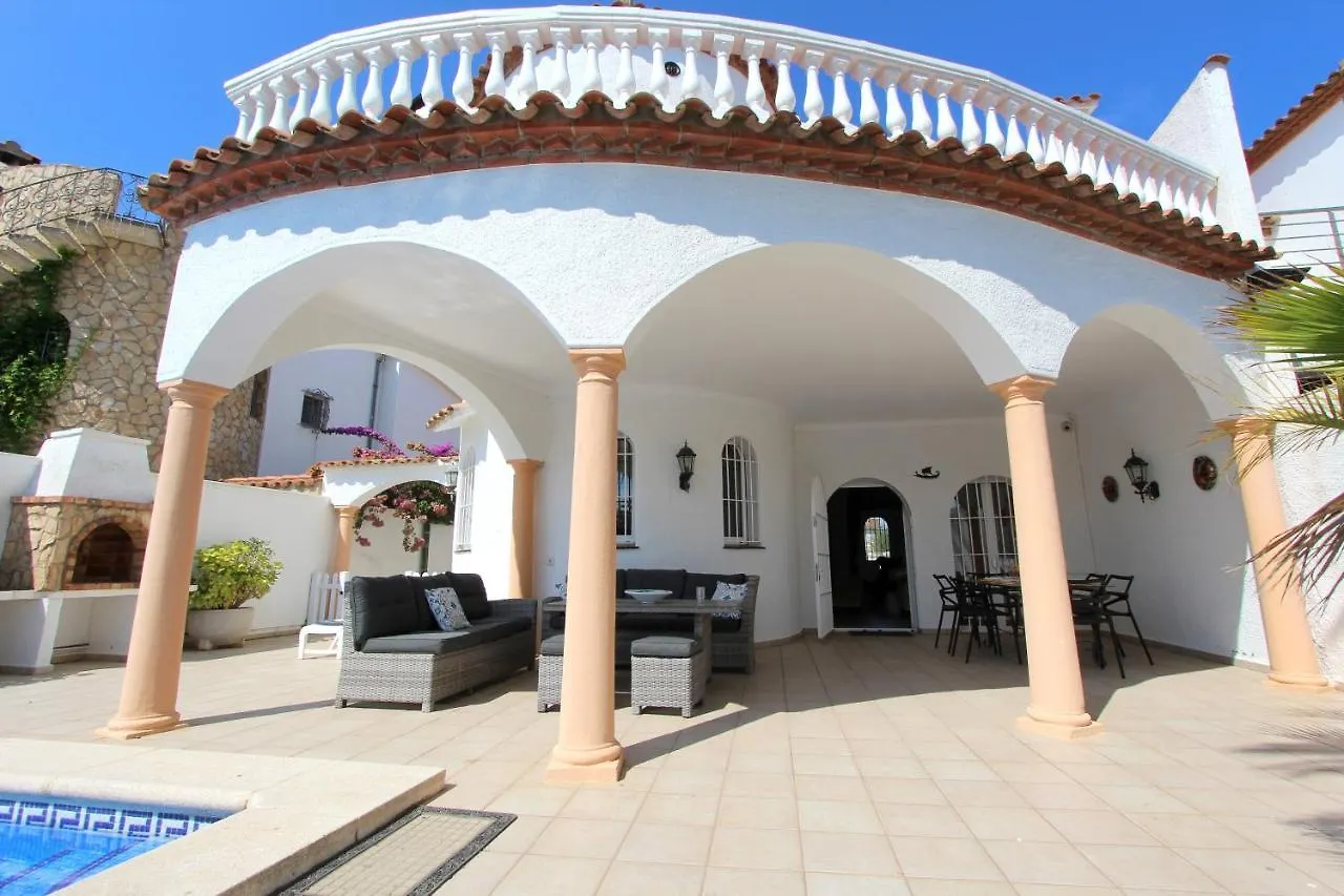 Leon Inmo Villa Carla - 12209 Empuriabrava Spain