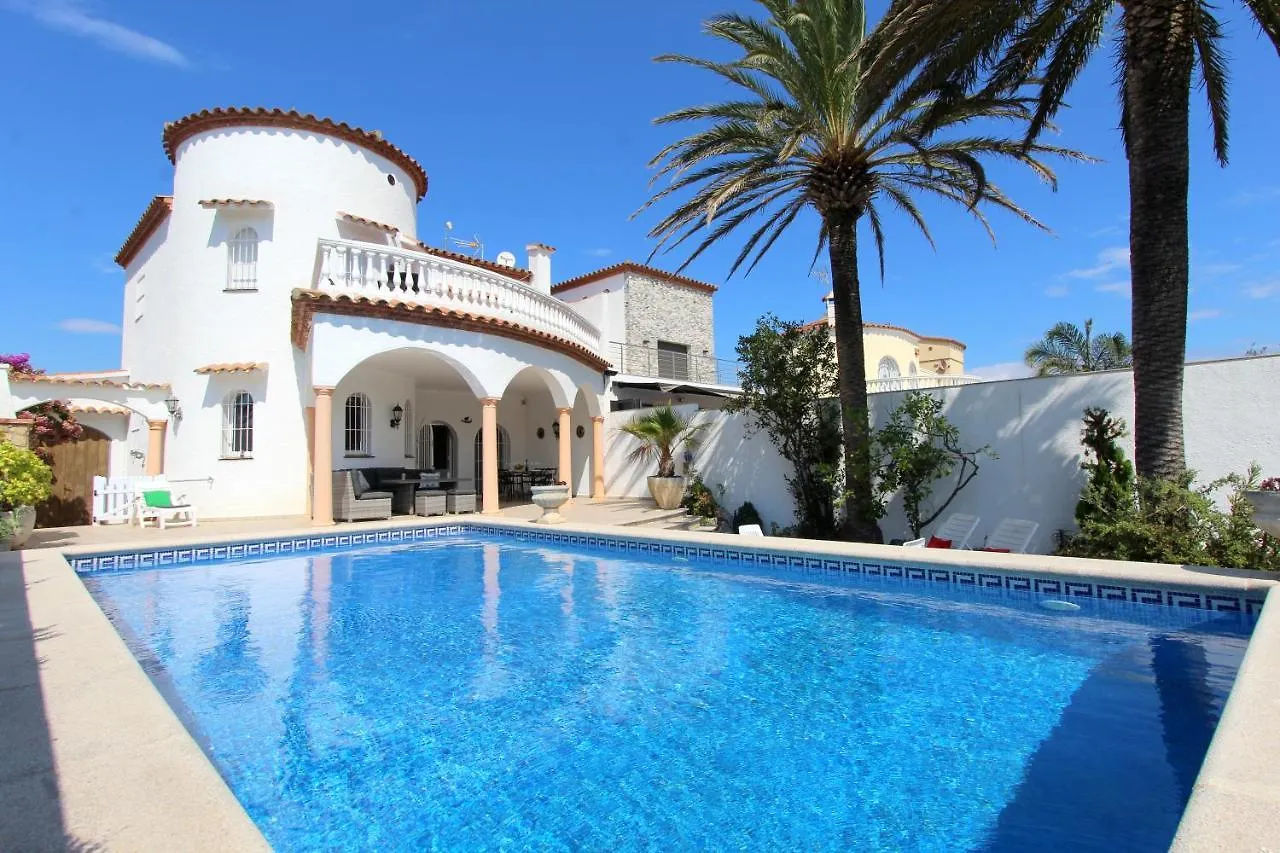 Leon Inmo Villa Carla - 12209 Empuriabrava 0*,  Spain