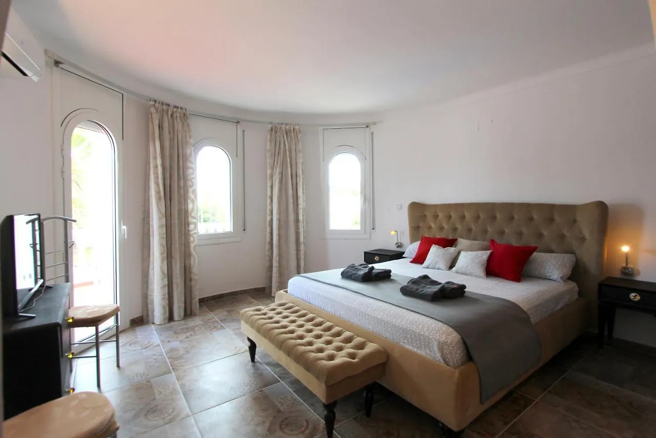 Leon Inmo Villa Carla - 12209 Empuriabrava