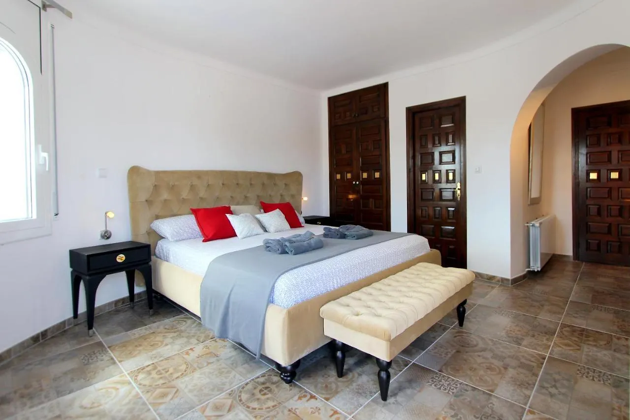 Leon Inmo Villa Carla - 12209 Empuriabrava