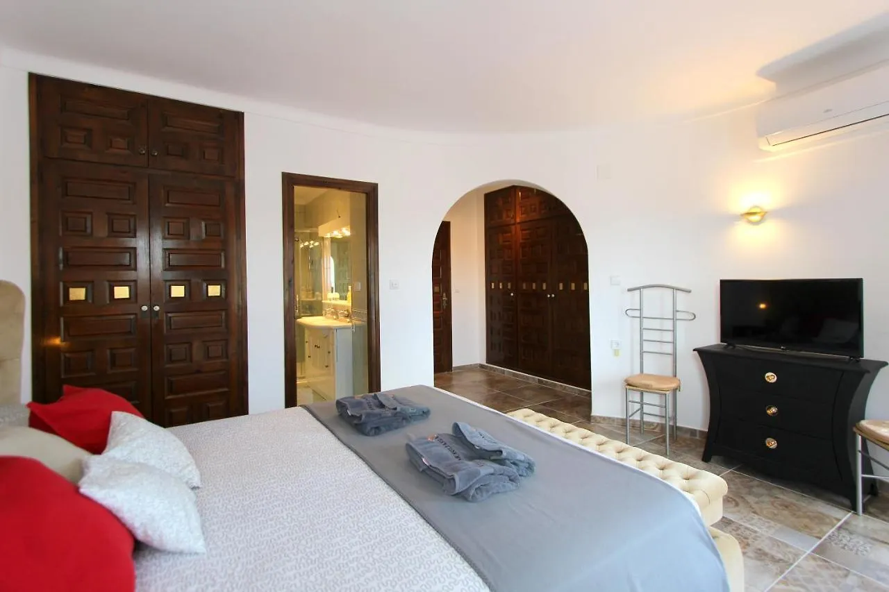 Leon Inmo Villa Carla - 12209 Empuriabrava