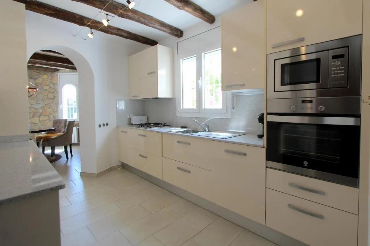 Leon Inmo Villa Carla - 12209 Empuriabrava